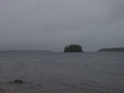 Топозеро. Прииметный островок напротив стоянки на о. Окунев.